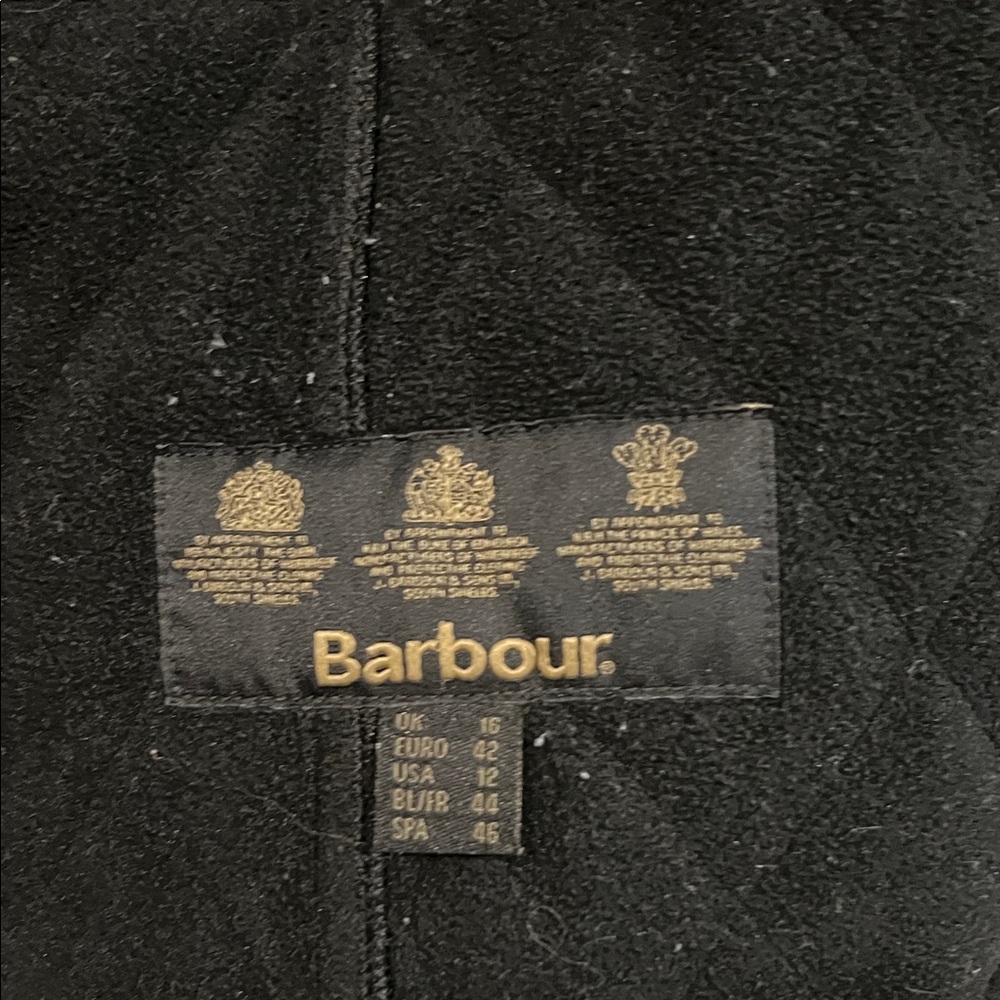 Barbour Black Quilted Women's Jacket with Detachable Hood - Picture 9 of 11